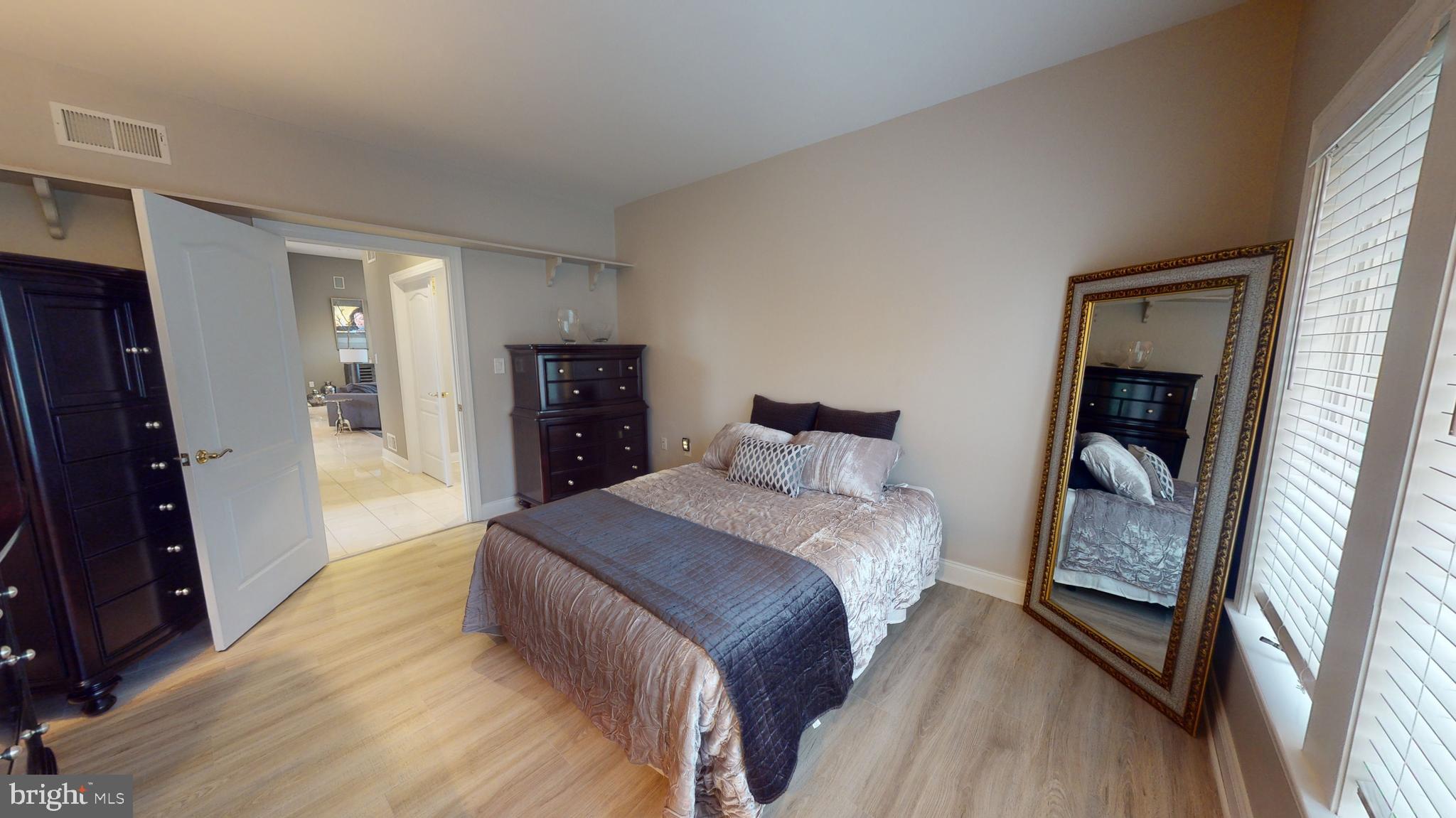 CENTRE HILLS - Residential