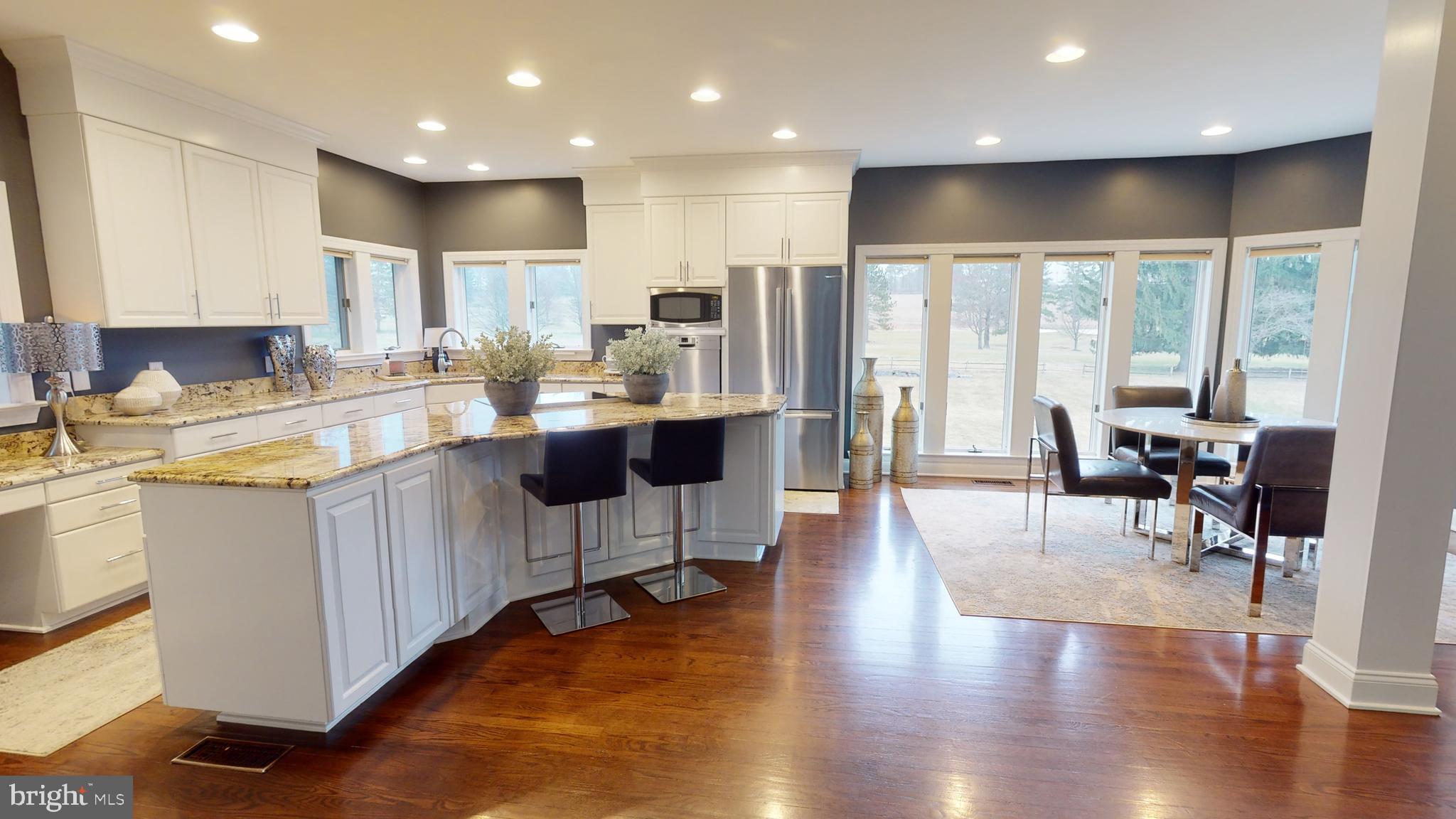 CENTRE HILLS - Residential