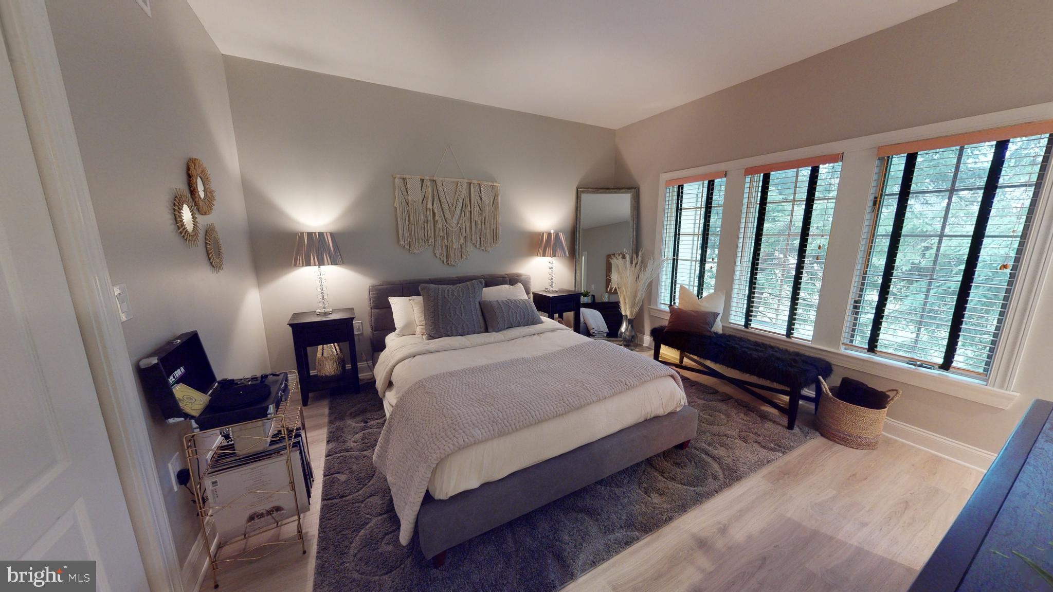 CENTRE HILLS - Residential