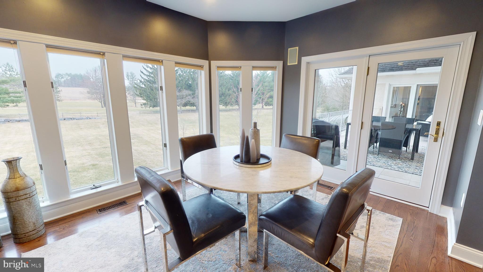 CENTRE HILLS - Residential