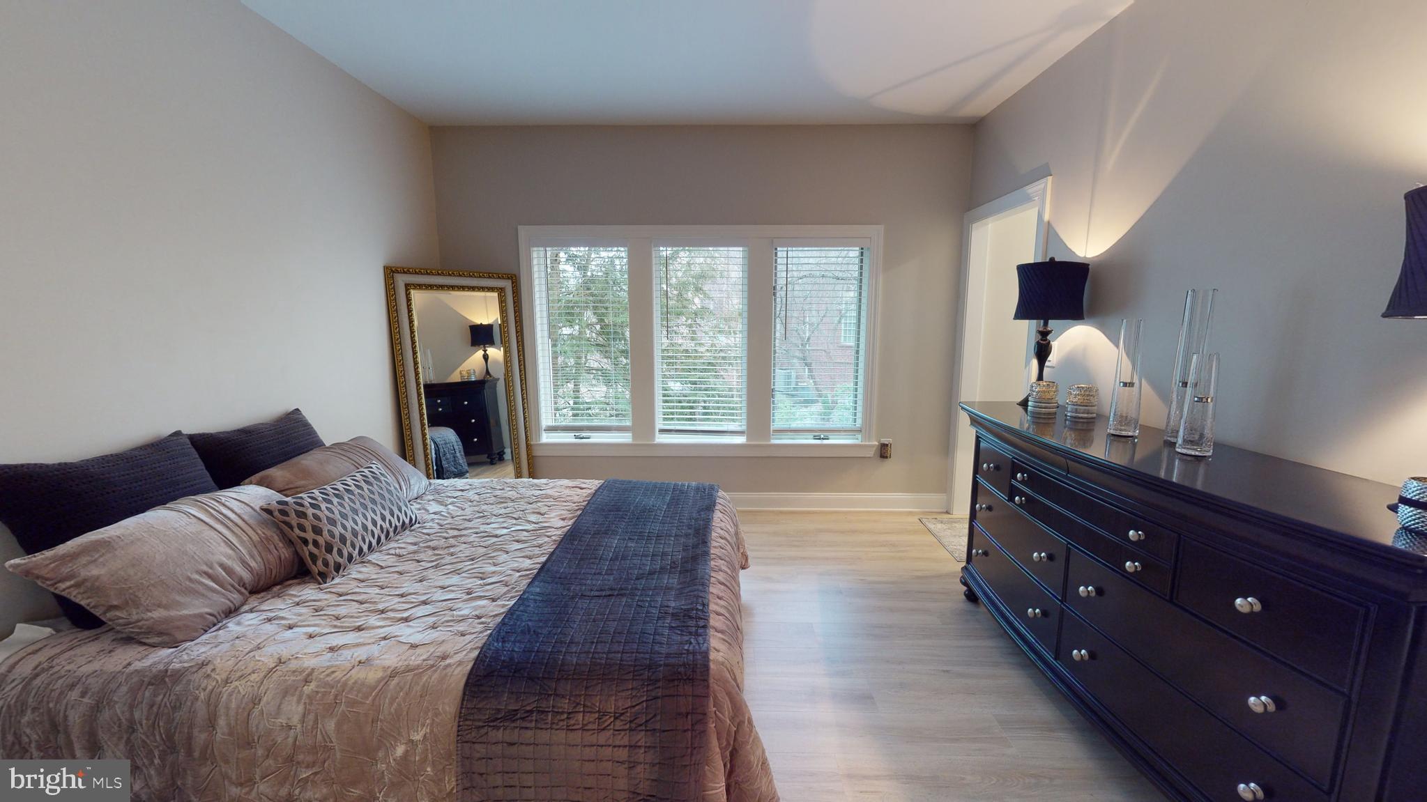 CENTRE HILLS - Residential