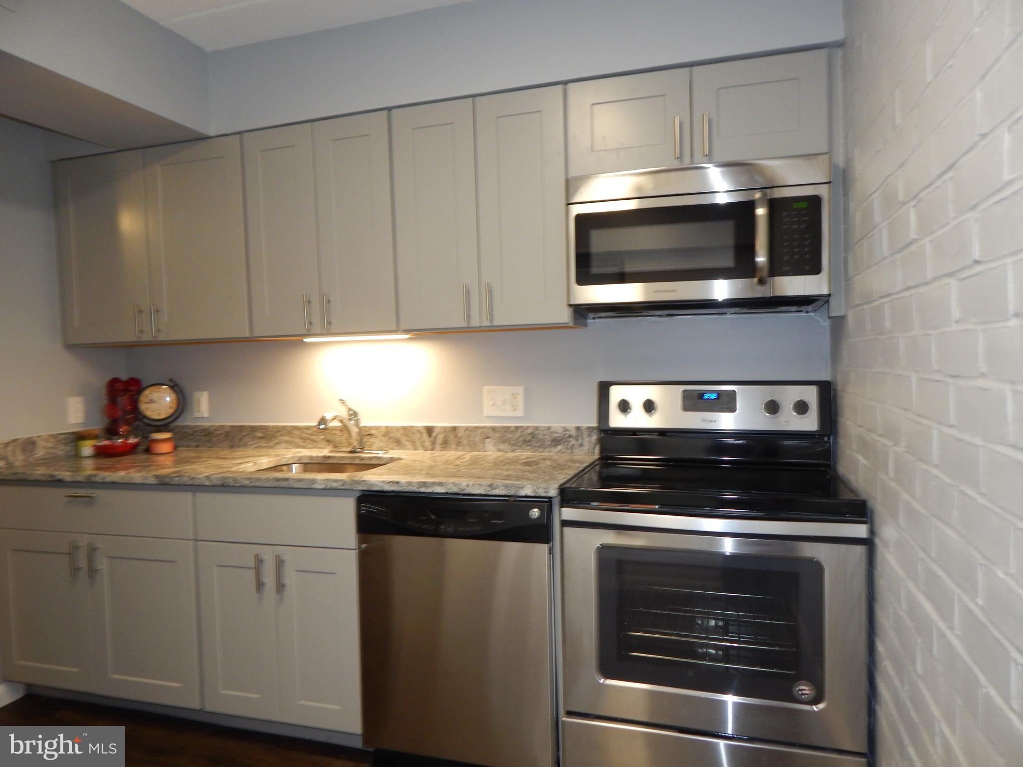 WOODFORDS GRANT - Residential Lease