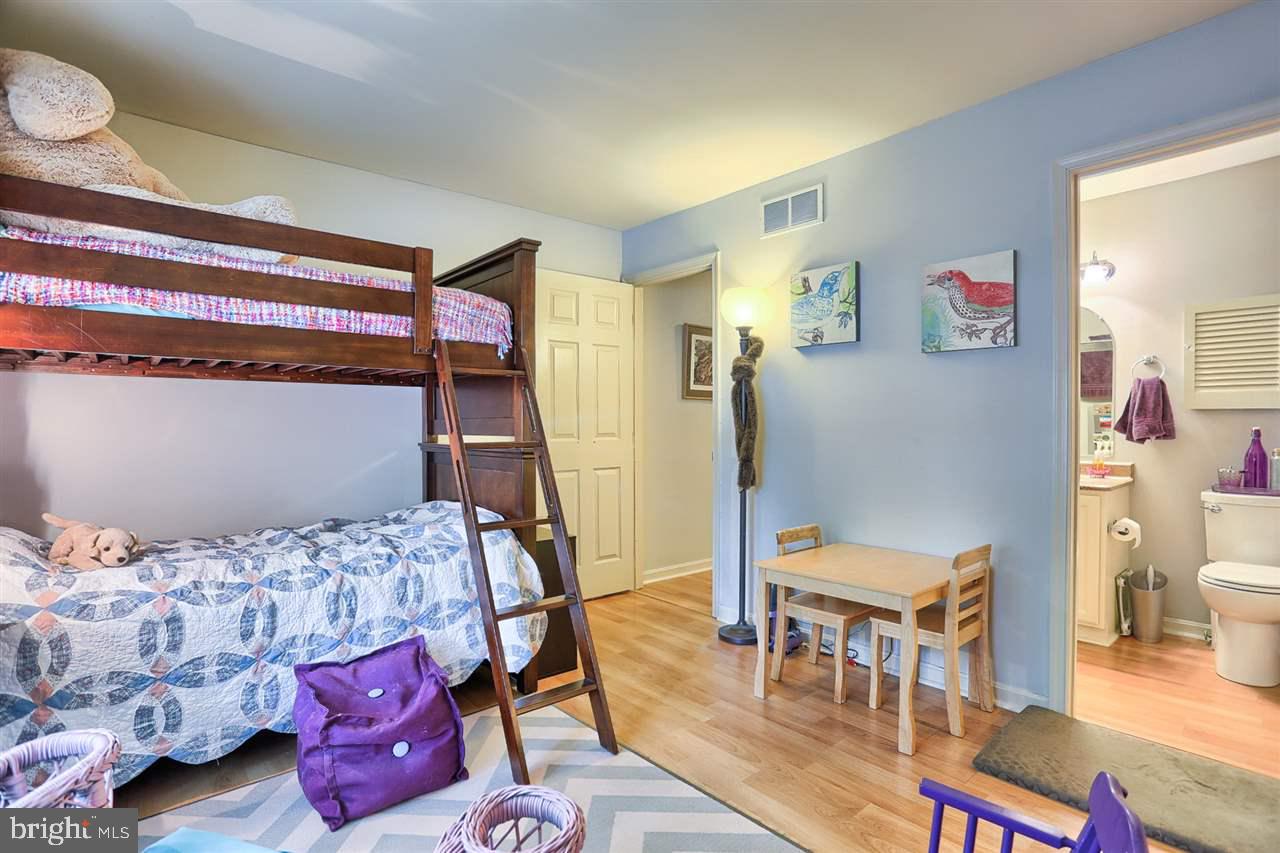 NORTHWOODS CROSSING - Residential