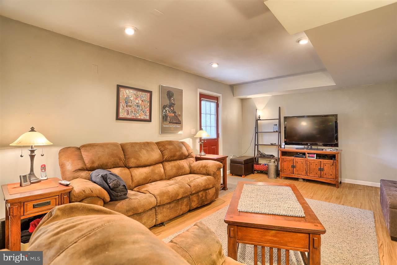 NORTHWOODS CROSSING - Residential