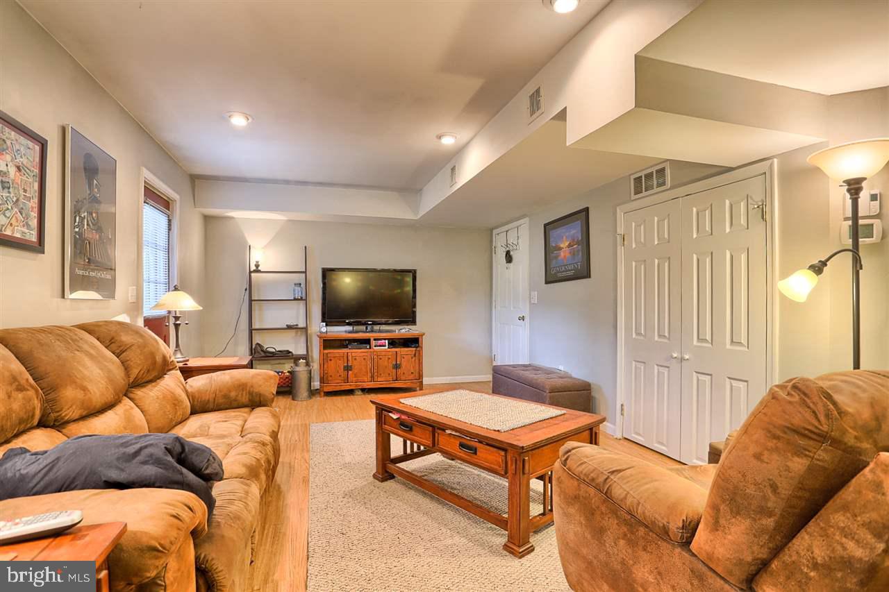 NORTHWOODS CROSSING - Residential