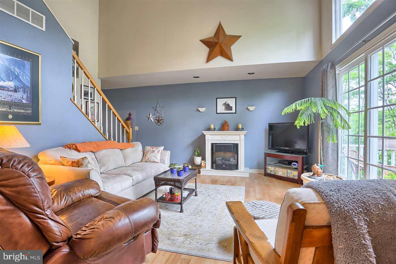 NORTHWOODS CROSSING - Residential