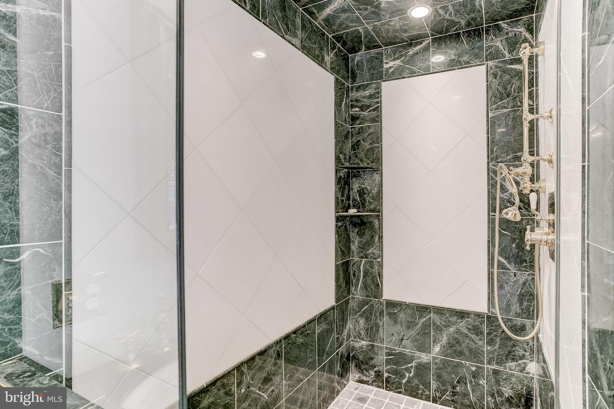 MEADOWCROFT - Residential