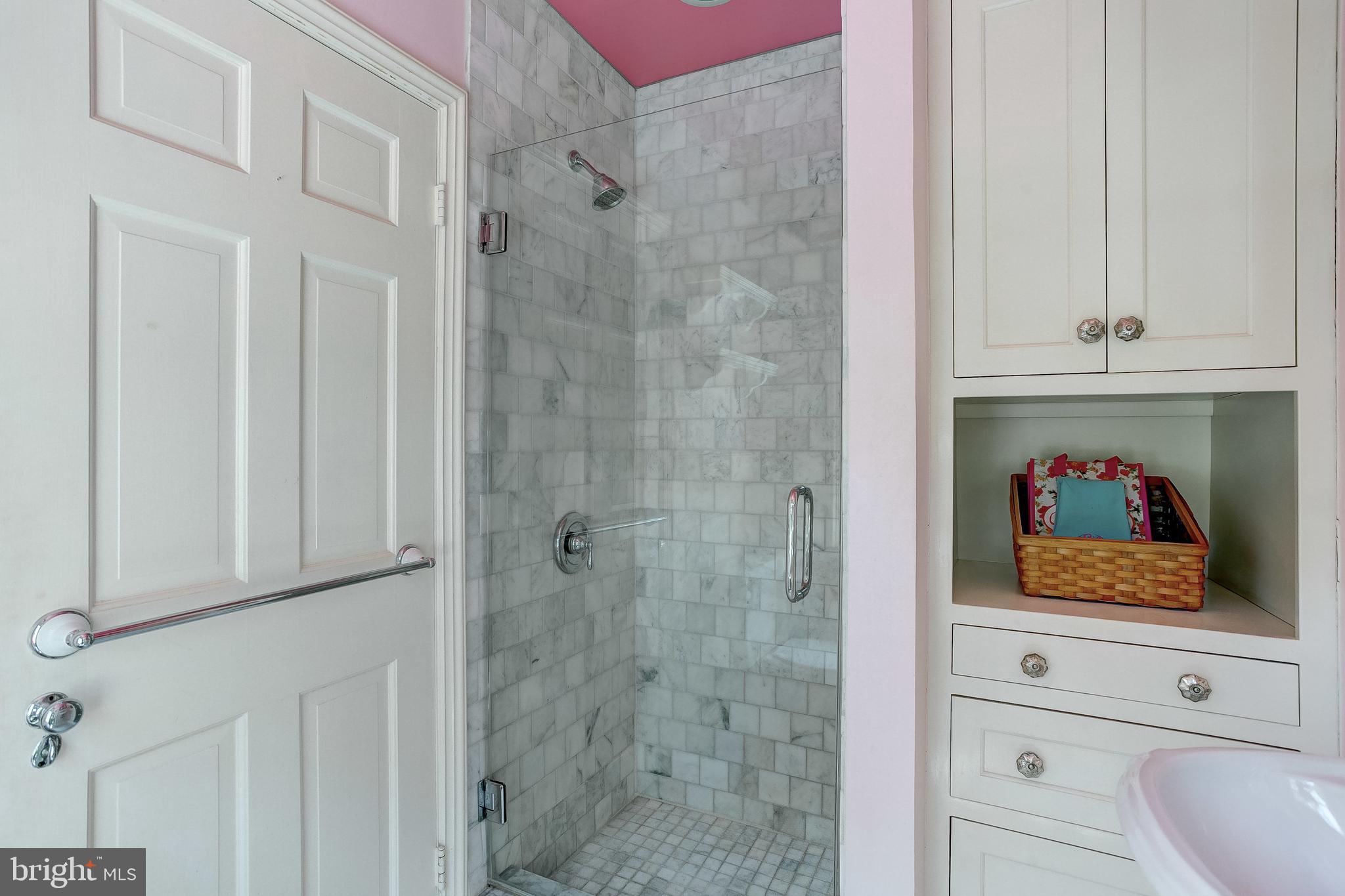 MEADOWCROFT - Residential