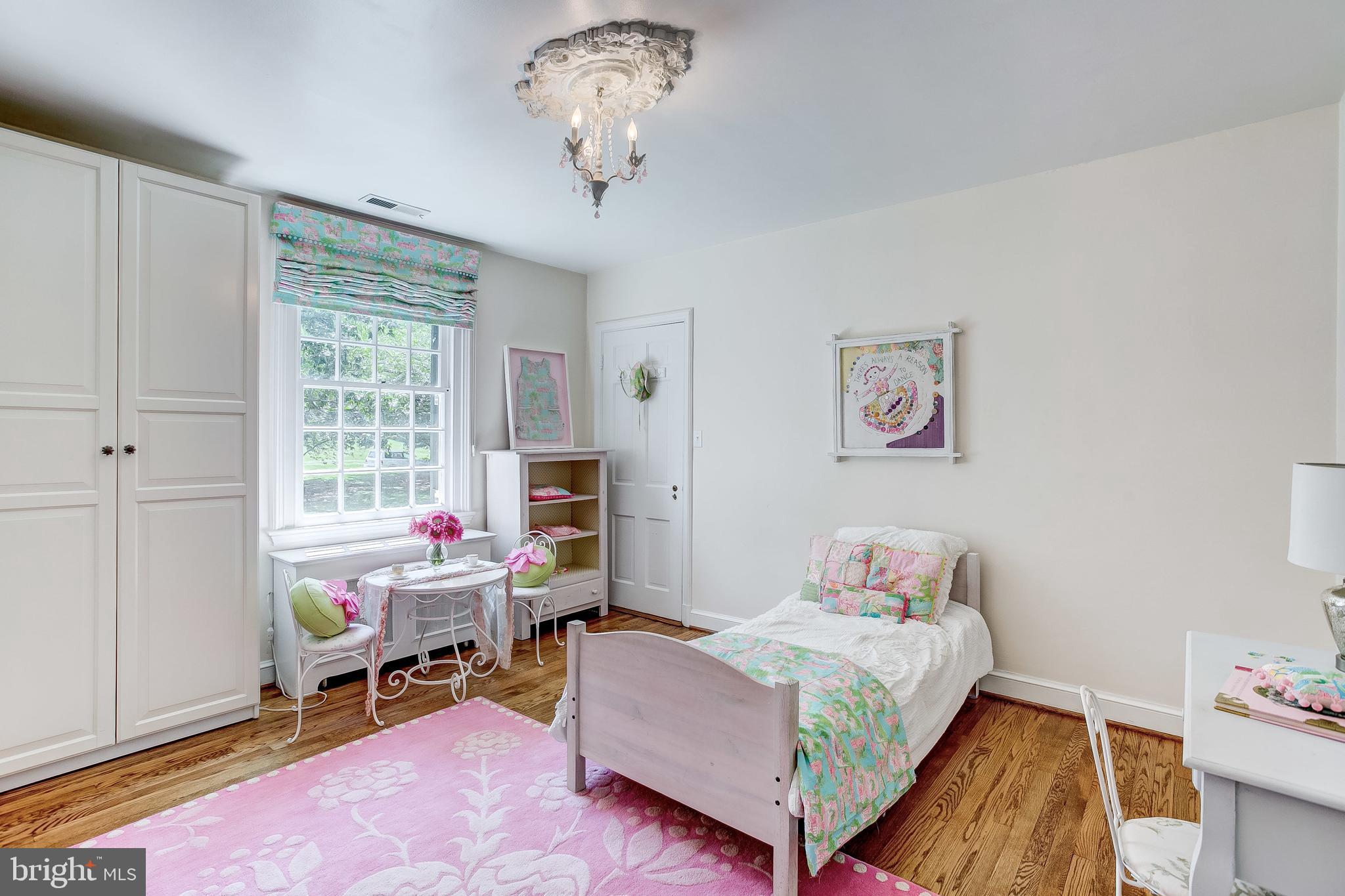 MEADOWCROFT - Residential