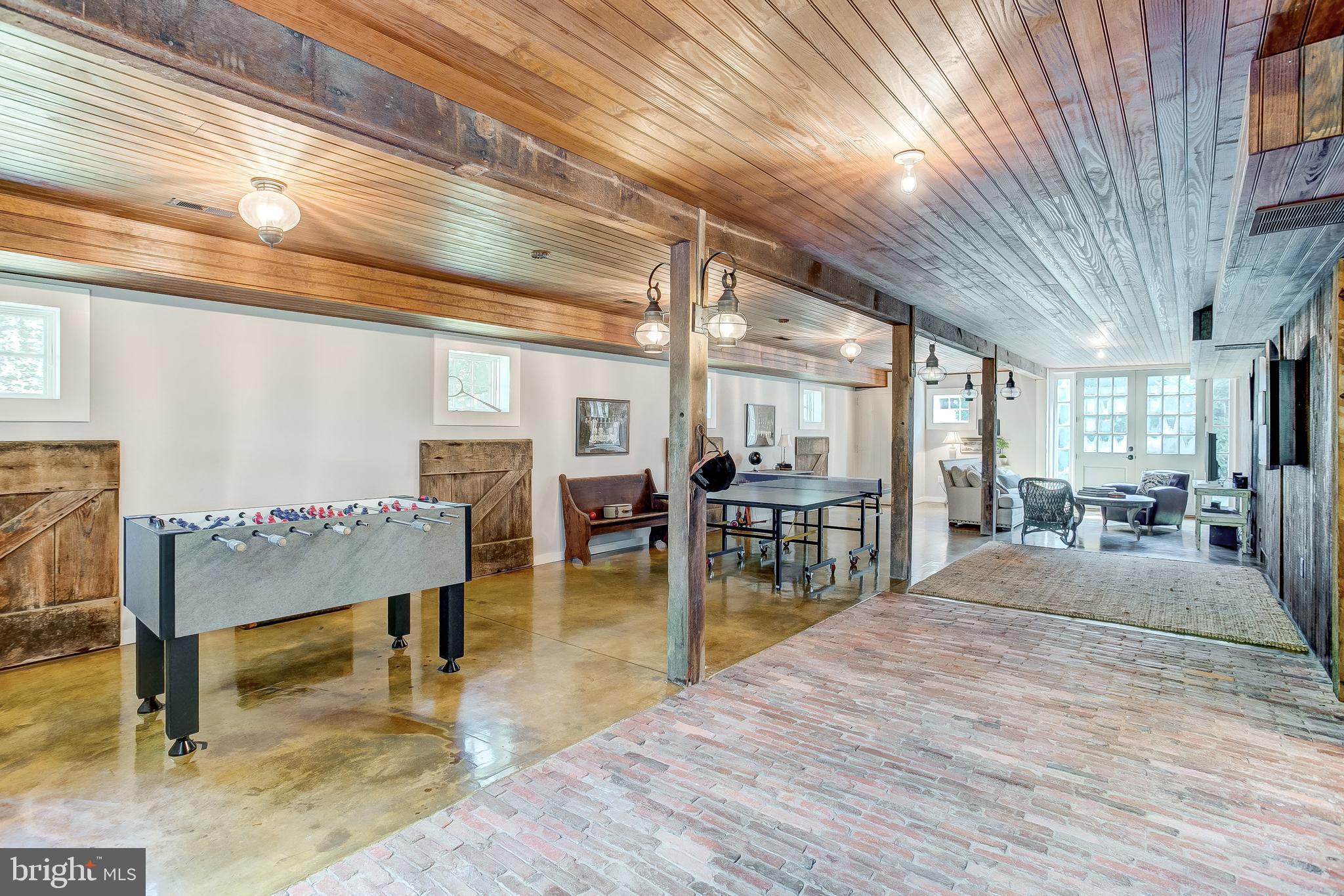 MEADOWCROFT - Residential