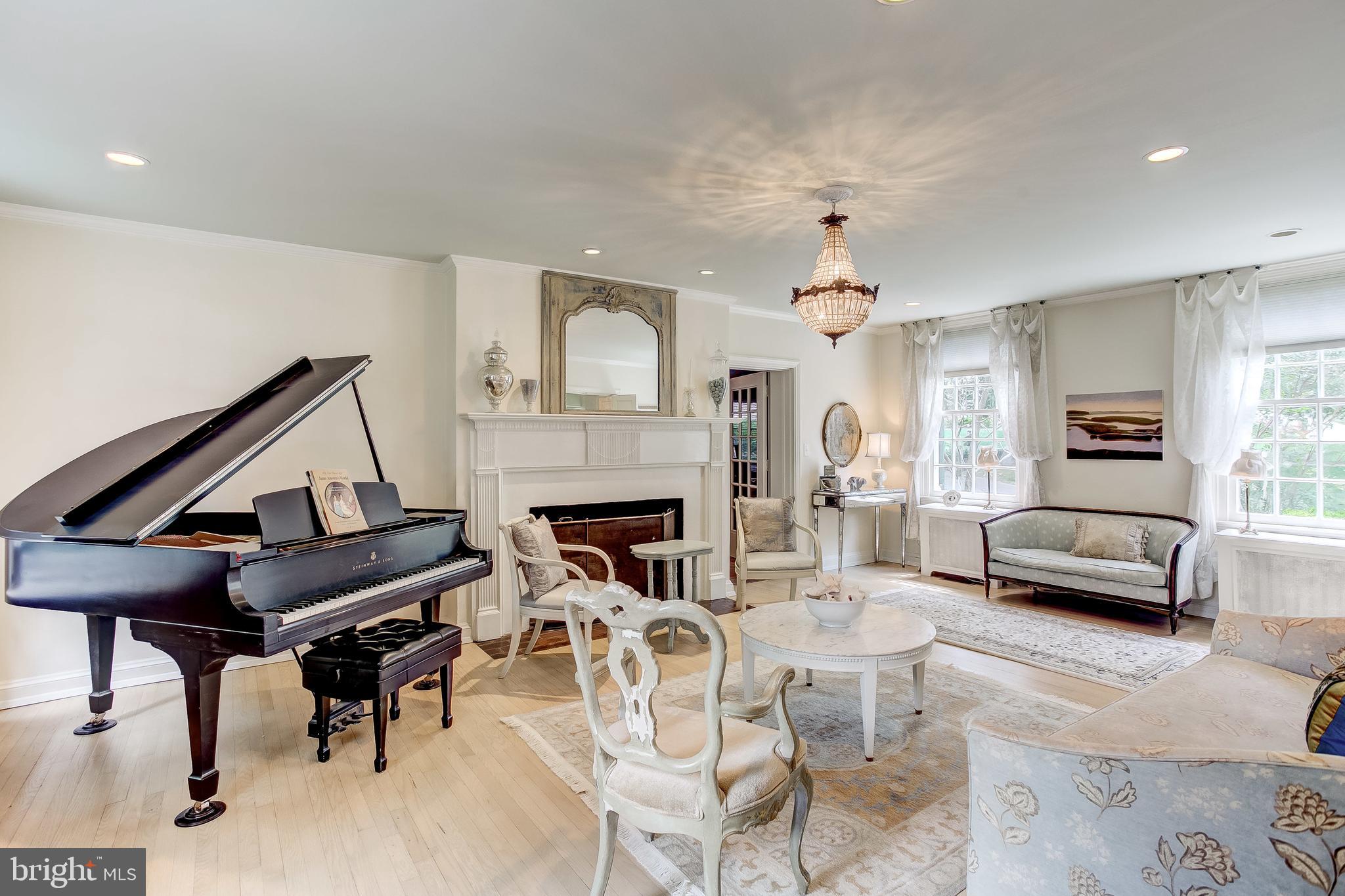 MEADOWCROFT - Residential