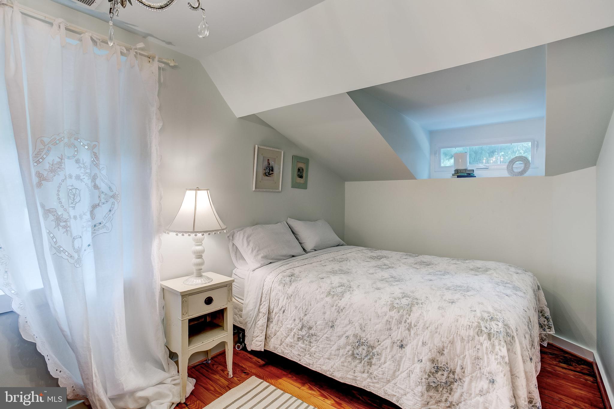 MEADOWCROFT - Residential