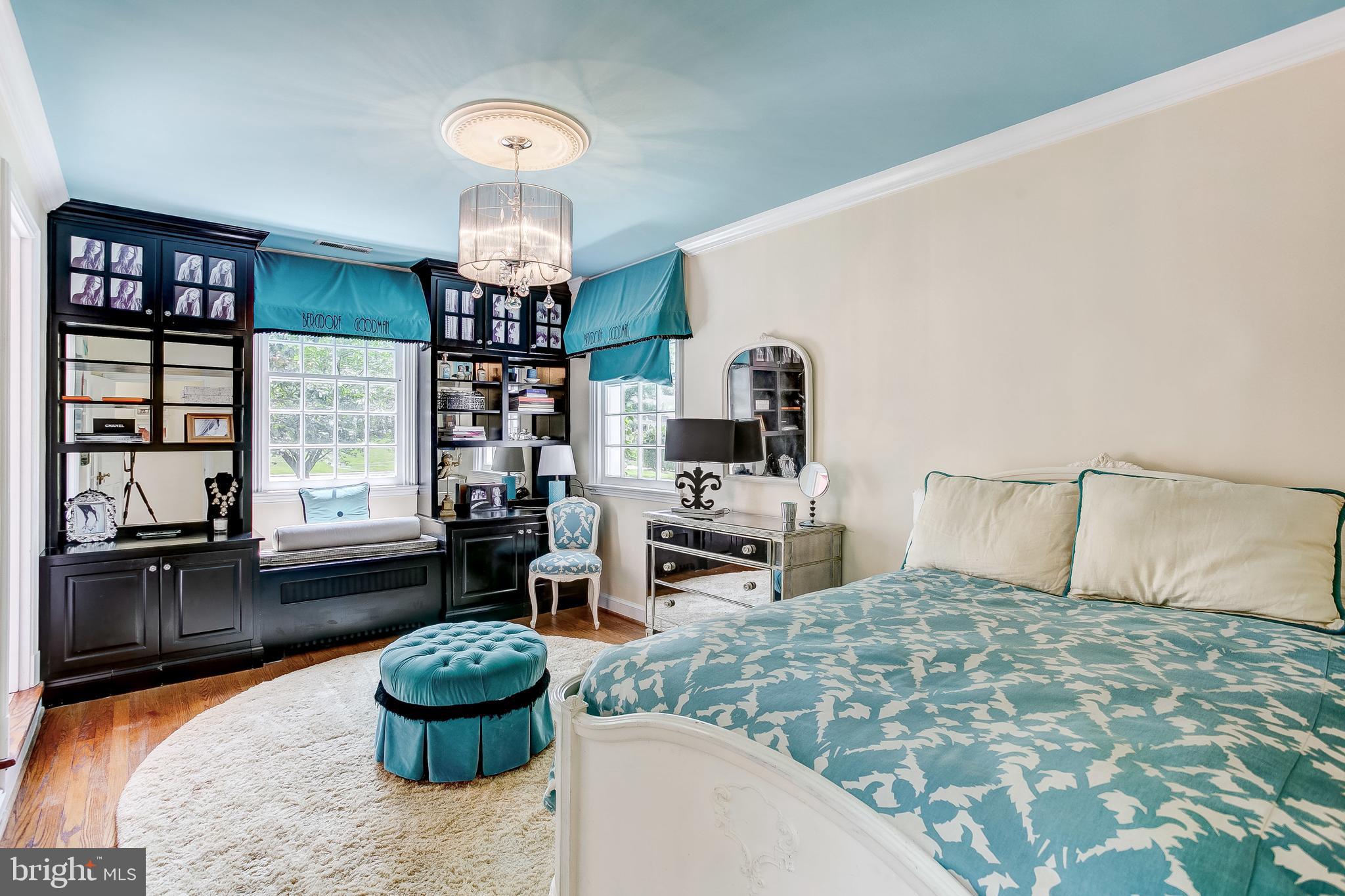 MEADOWCROFT - Residential