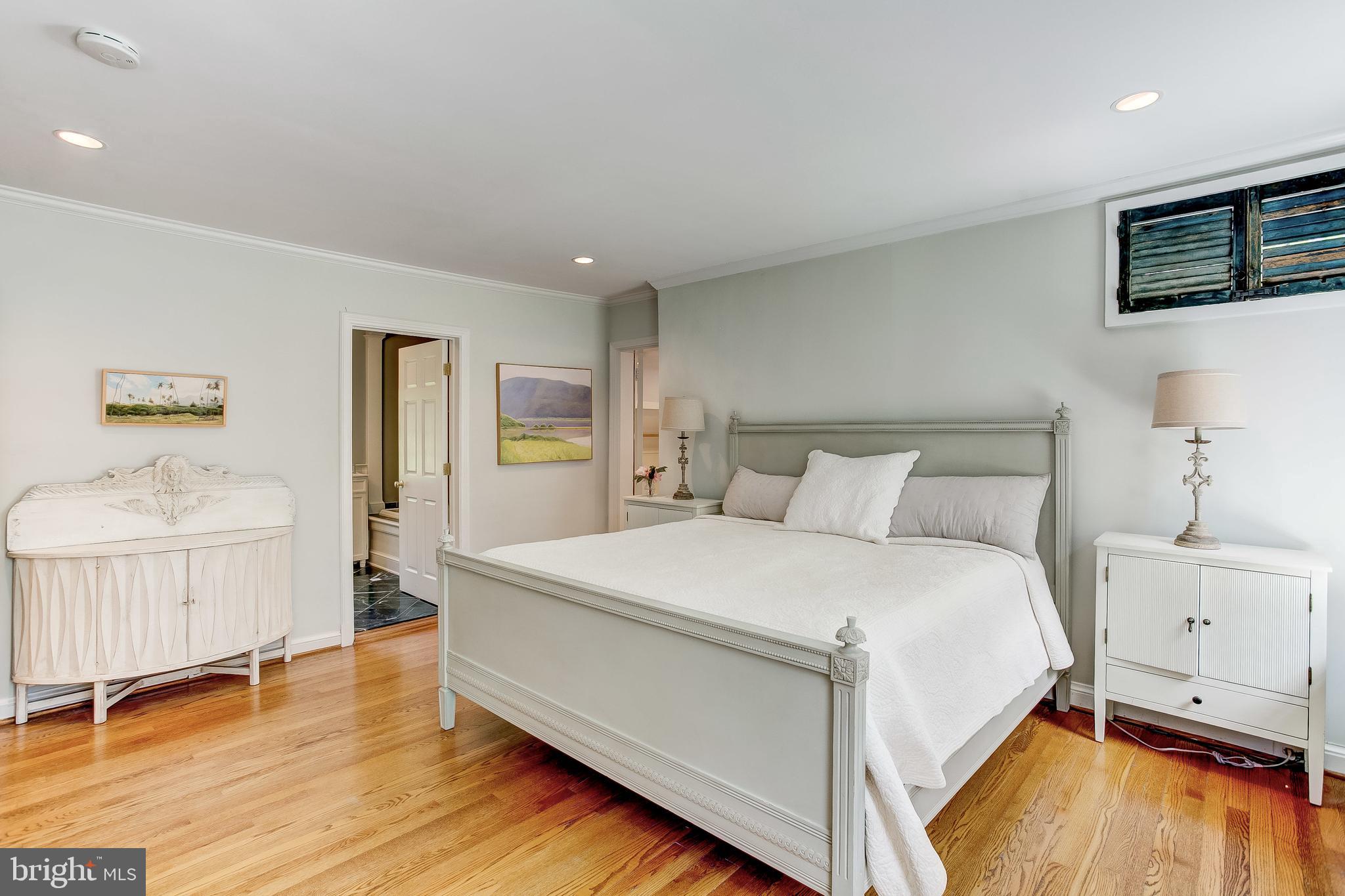 MEADOWCROFT - Residential