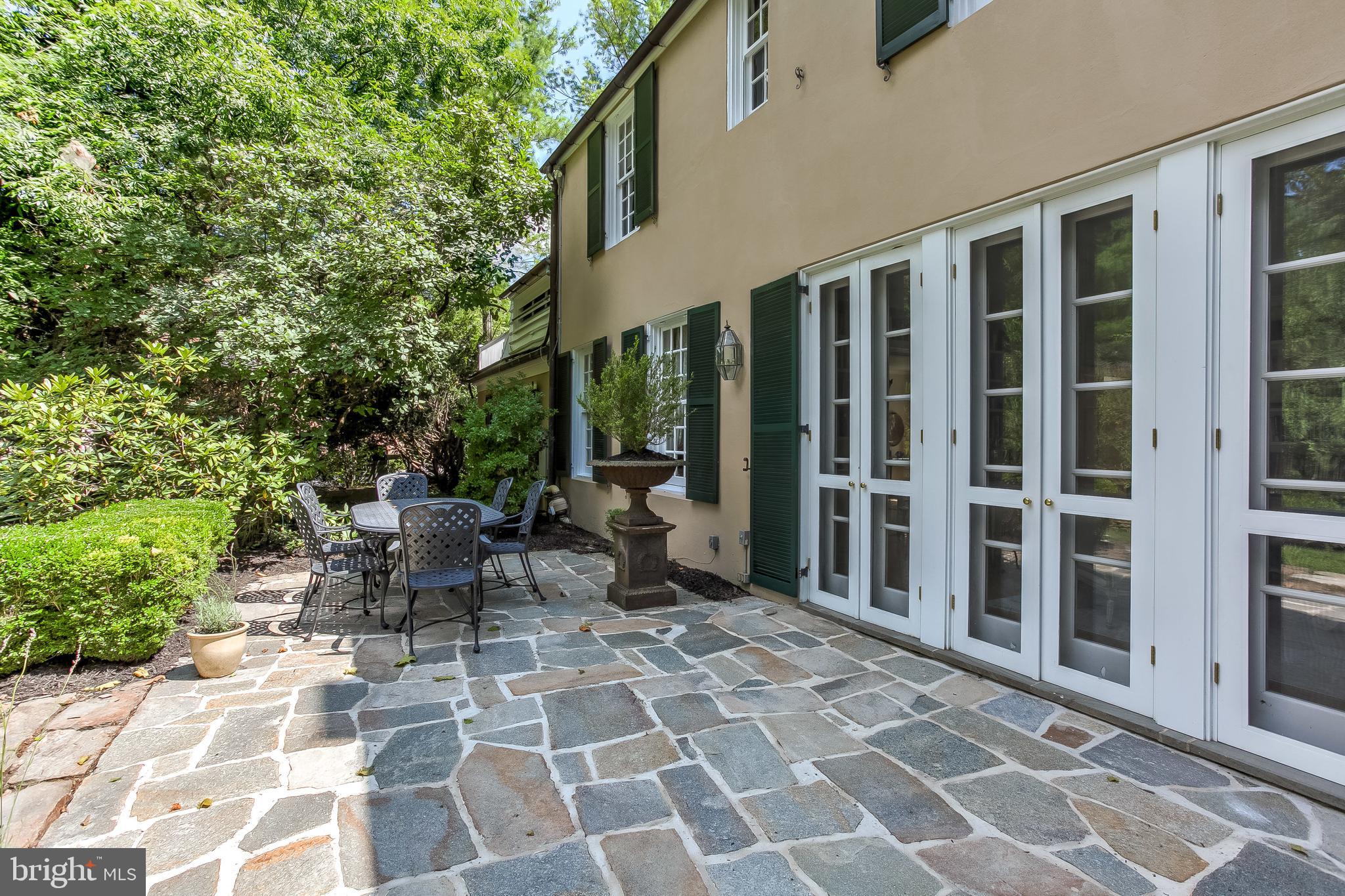 MEADOWCROFT - Residential