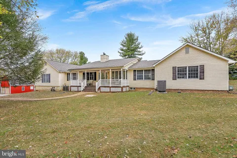 11895 Folly Lane, Lovettsville, VA 20180 - MLS#: VALO2094022
