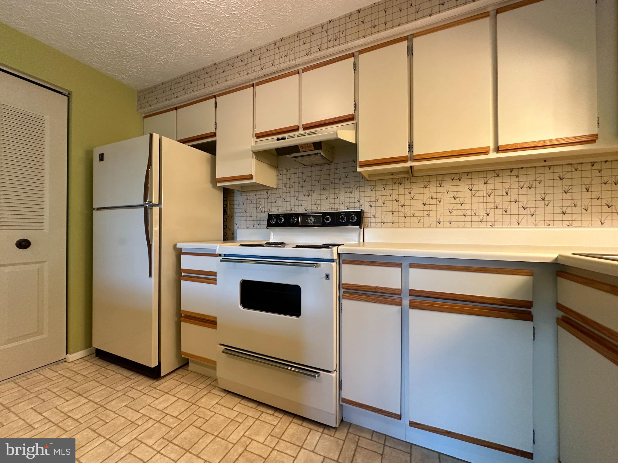 MOUNT VERNON LAKES - Residential