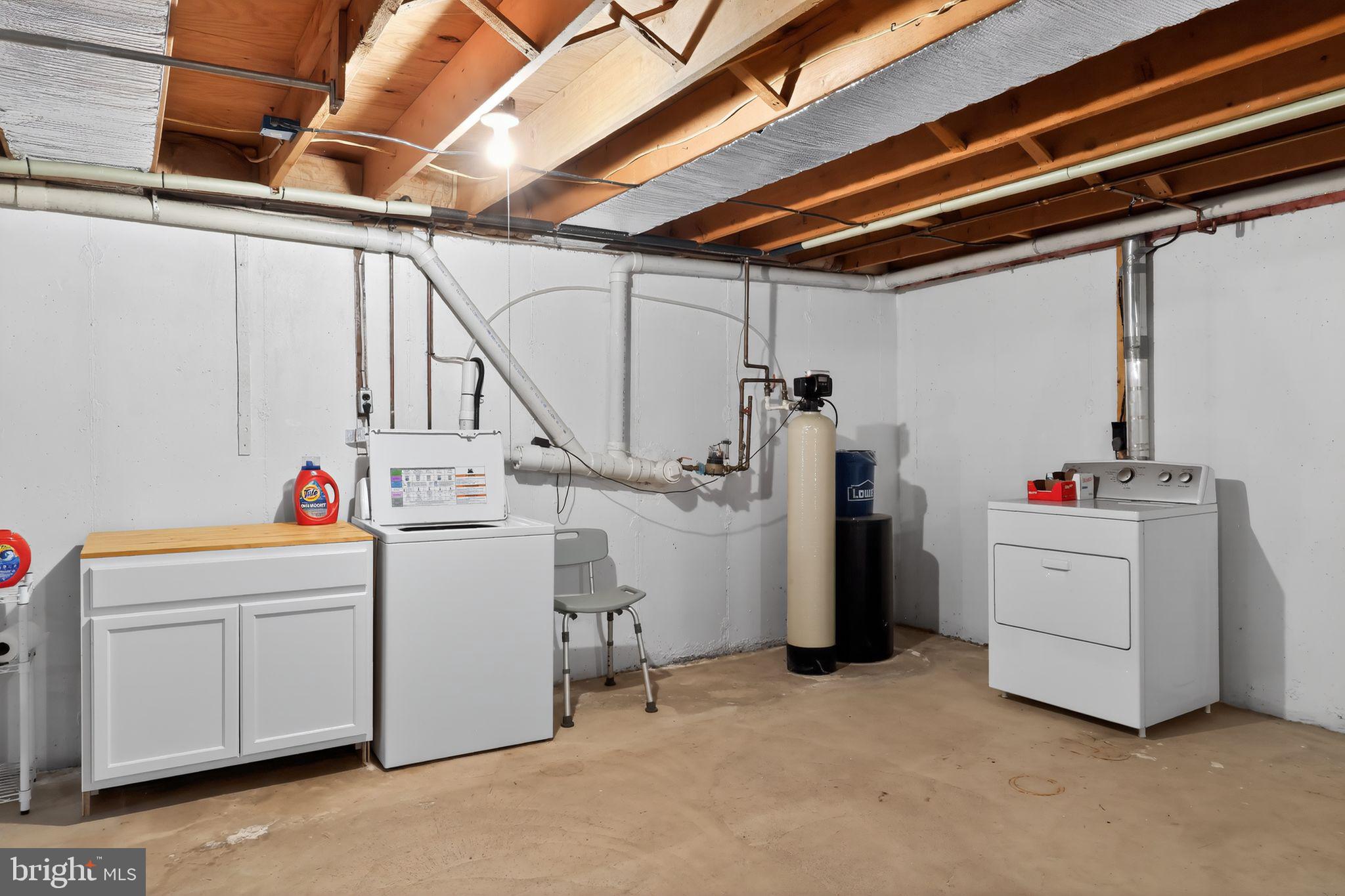 JAMESTOWNE - Residential