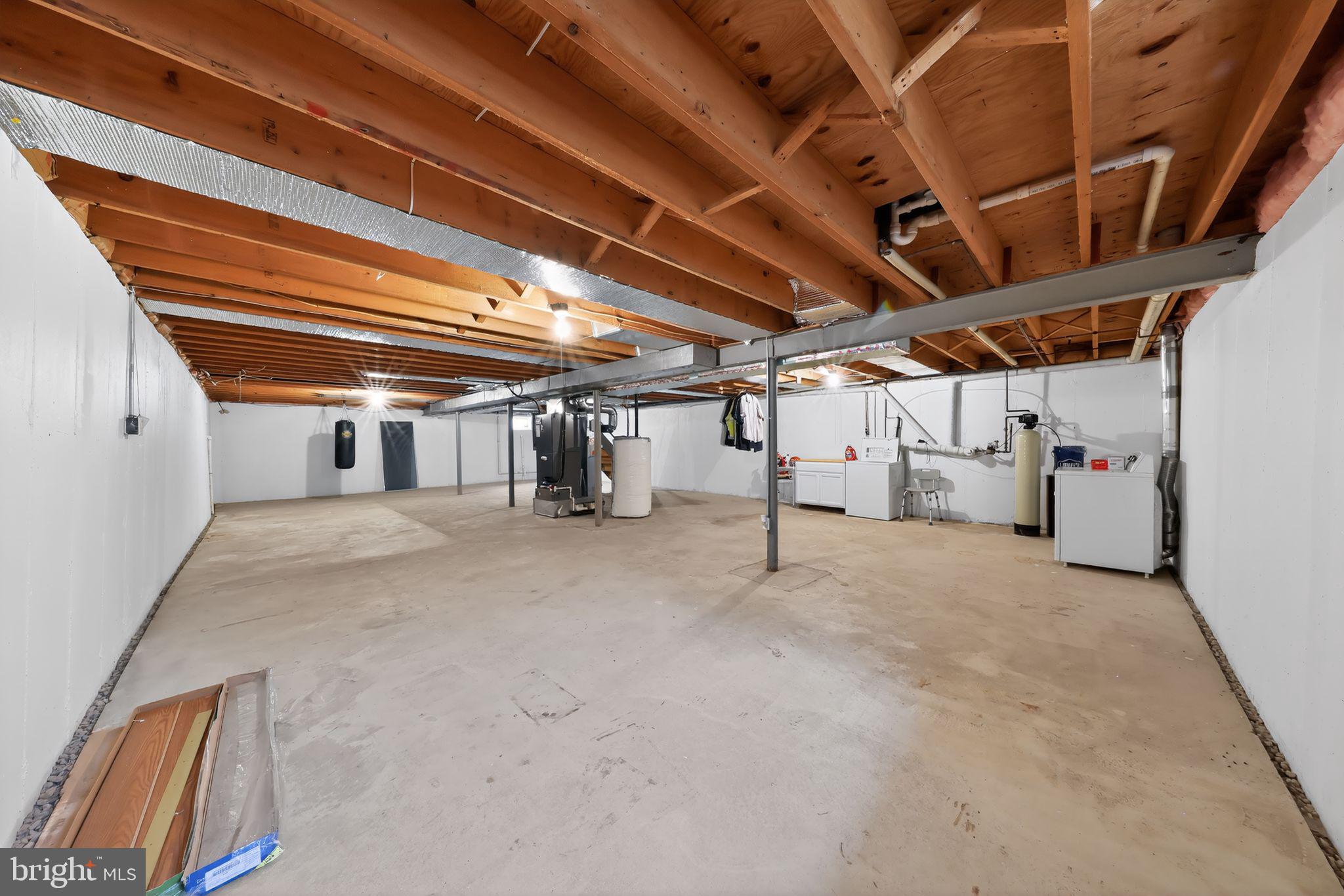 JAMESTOWNE - Residential