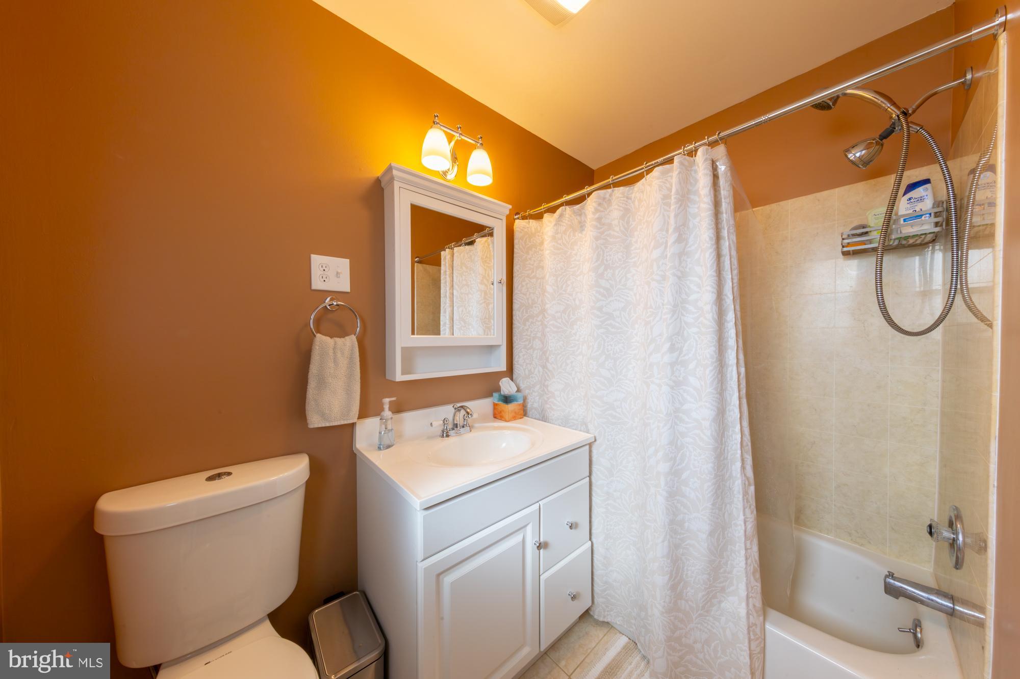 JAMESTOWNE - Residential