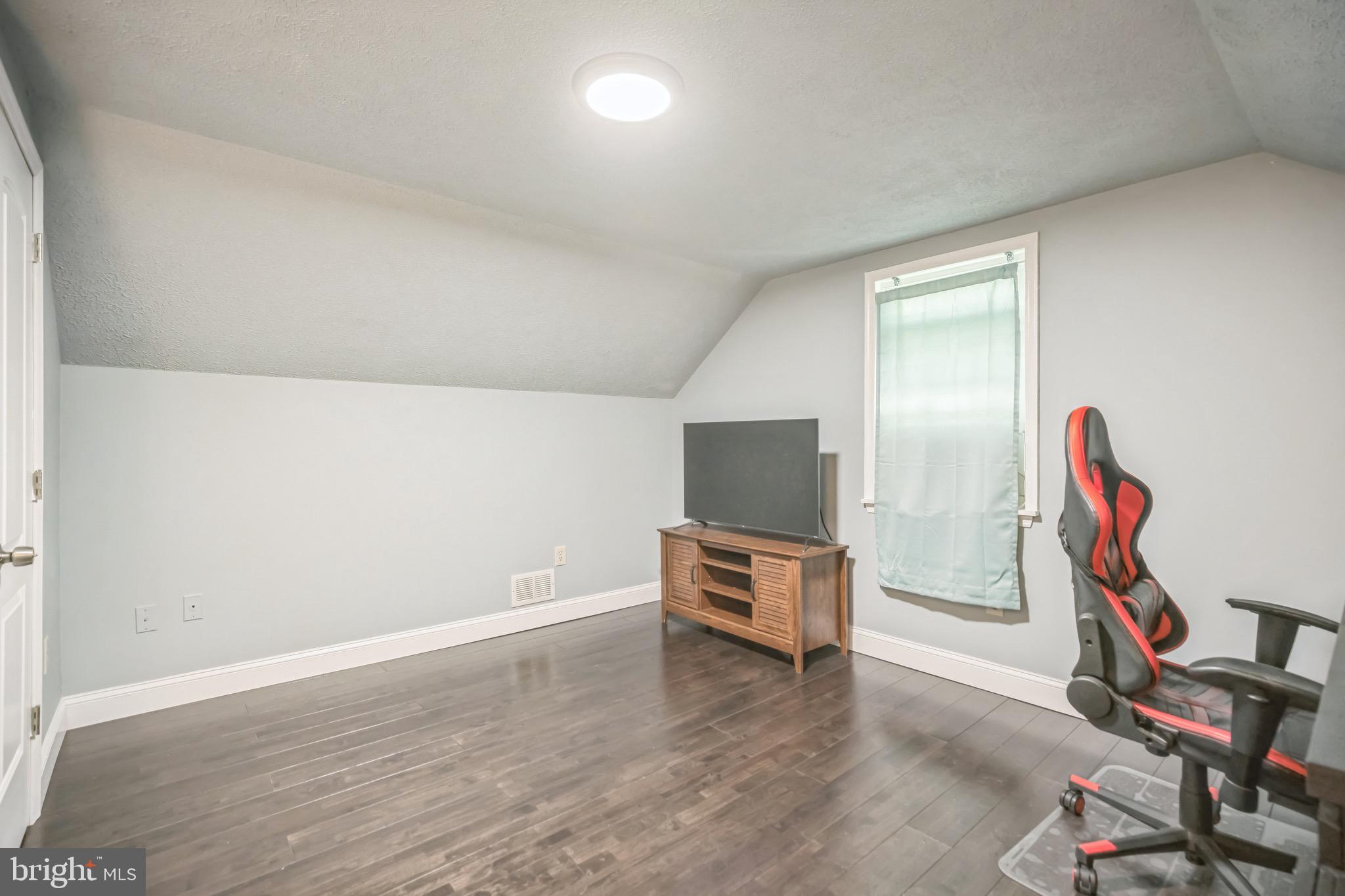 HUNTINGTON - Residential