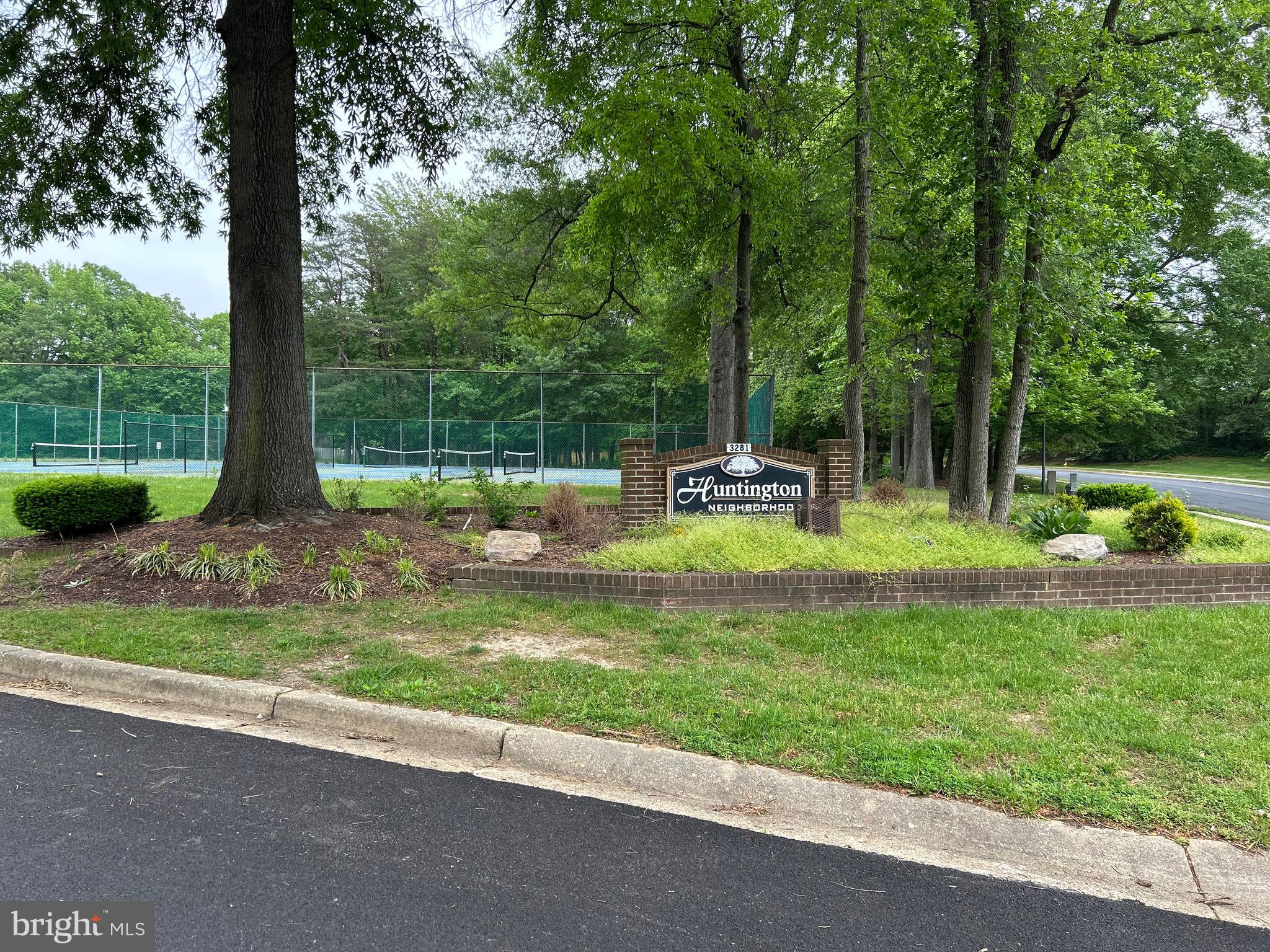 HUNTINGTON - Residential