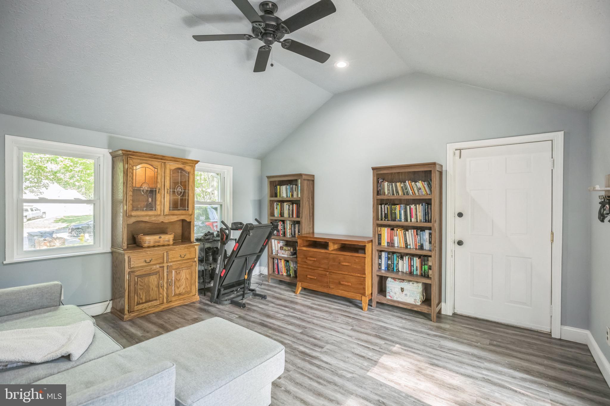 HUNTINGTON - Residential