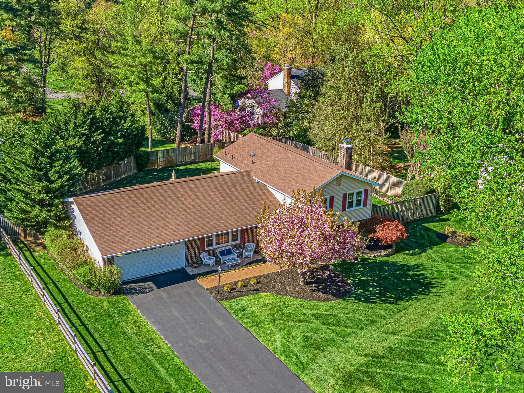 CLARKES LANDING - Residential