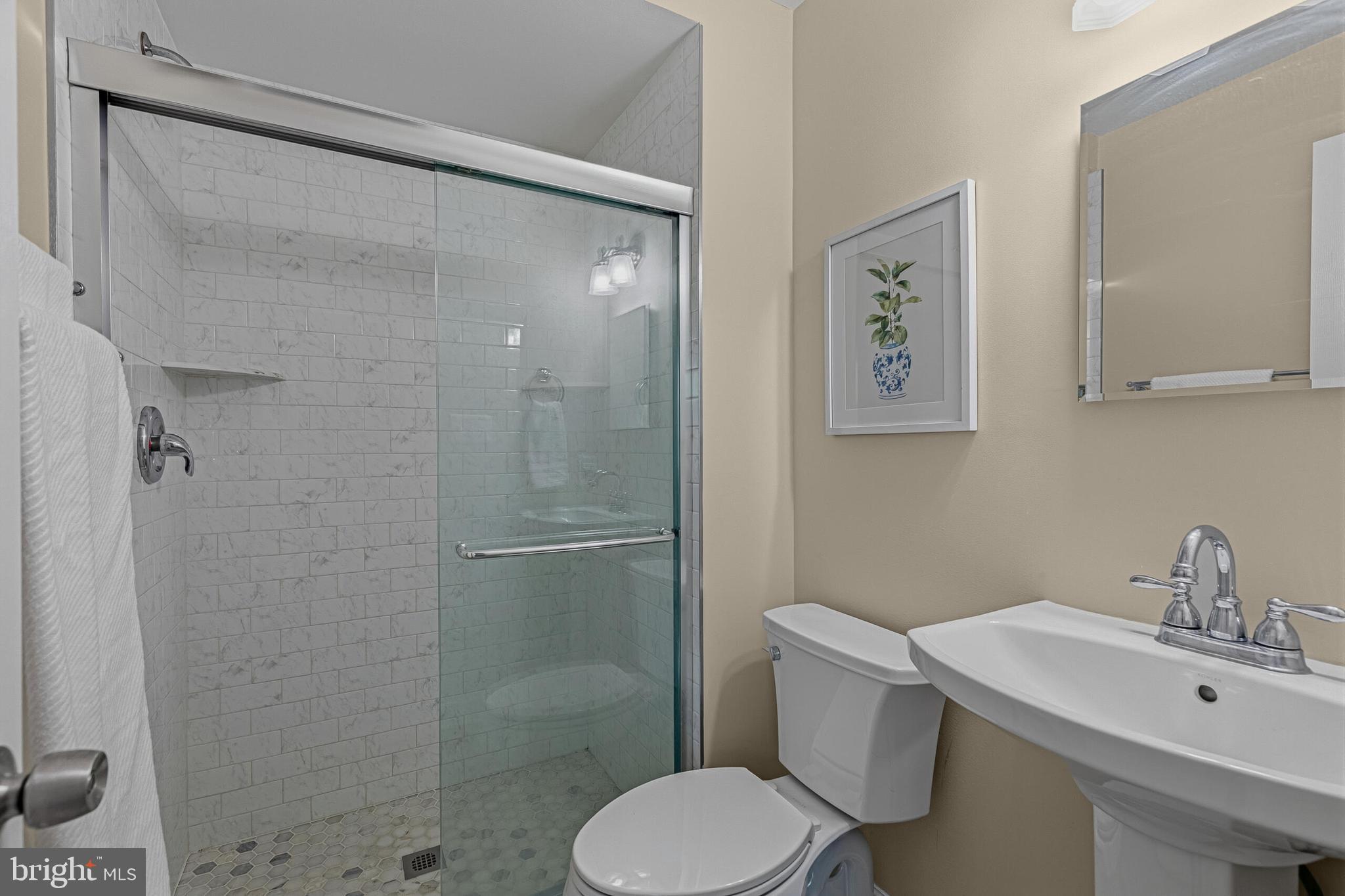 CLARKES LANDING - Residential