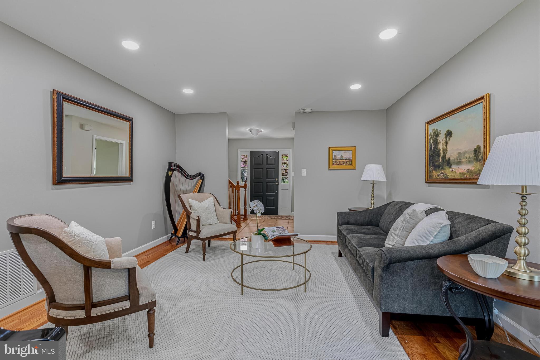 CLARKES LANDING - Residential