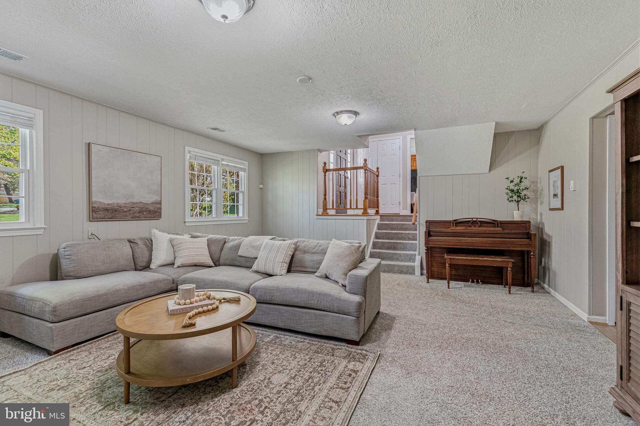 CLARKES LANDING - Residential