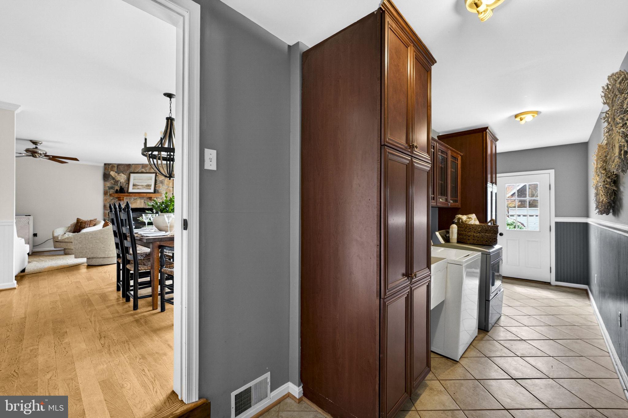 BLACK OAK - Residential