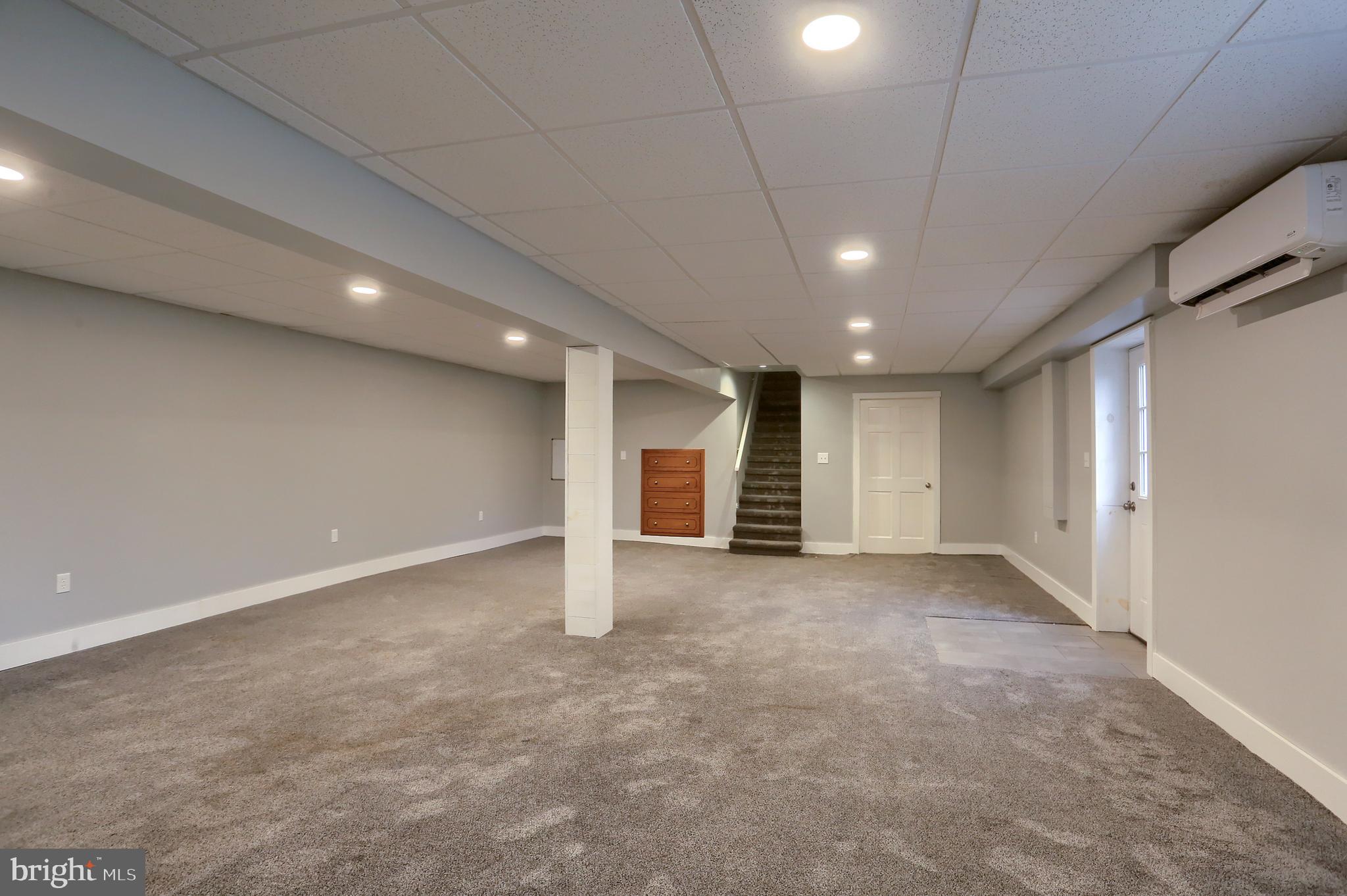 CLOVERLY ACRES - Residential