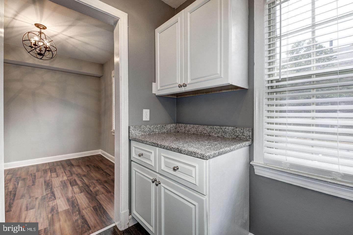 CAMBRIDGE COURTS - Residential Lease