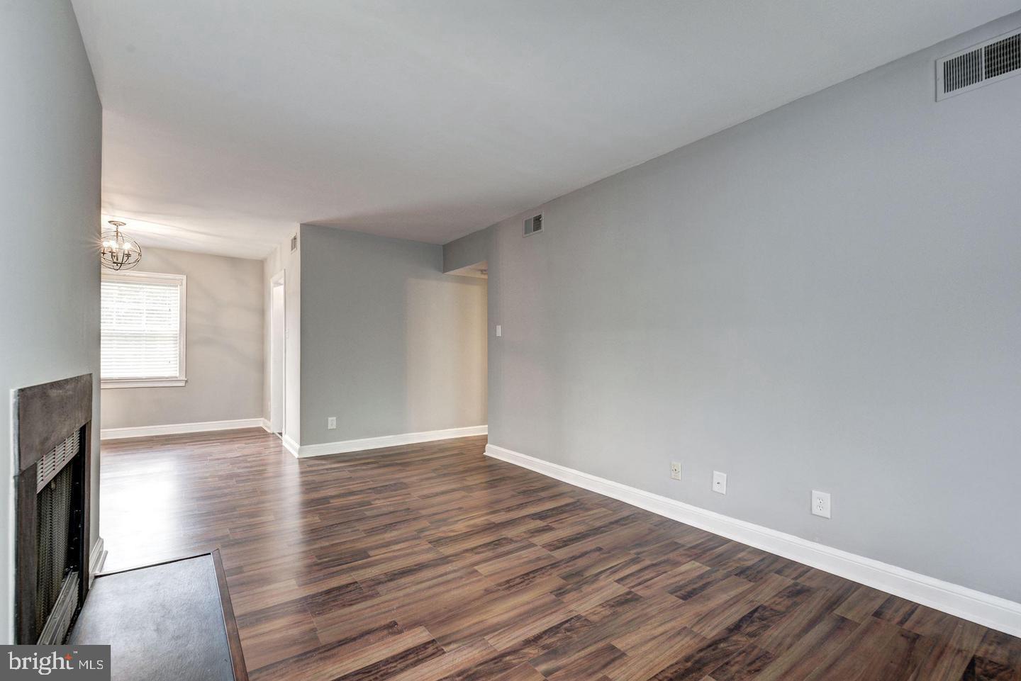 CAMBRIDGE COURTS - Residential Lease