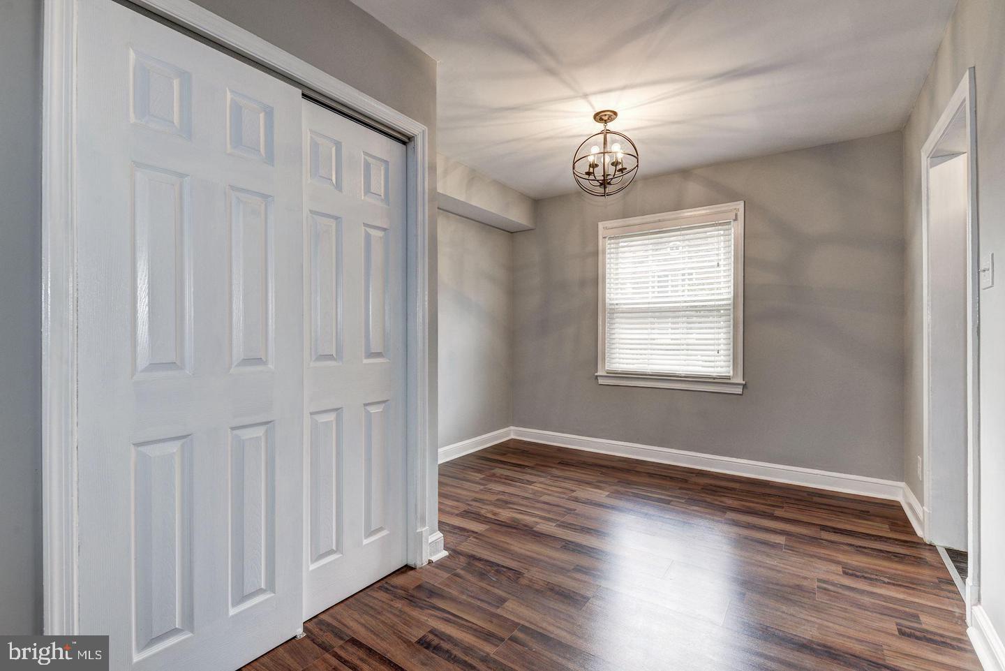 CAMBRIDGE COURTS - Residential Lease