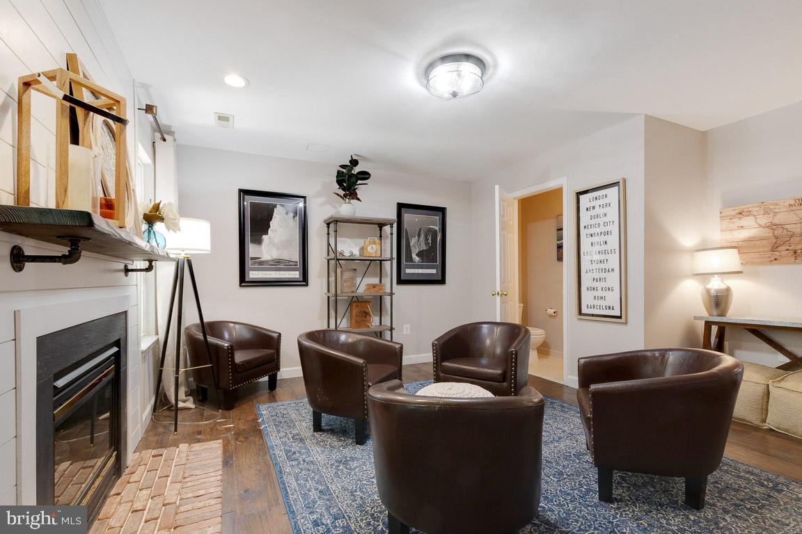 HEATHER HILLS/BRIGHTFLD - Residential Lease