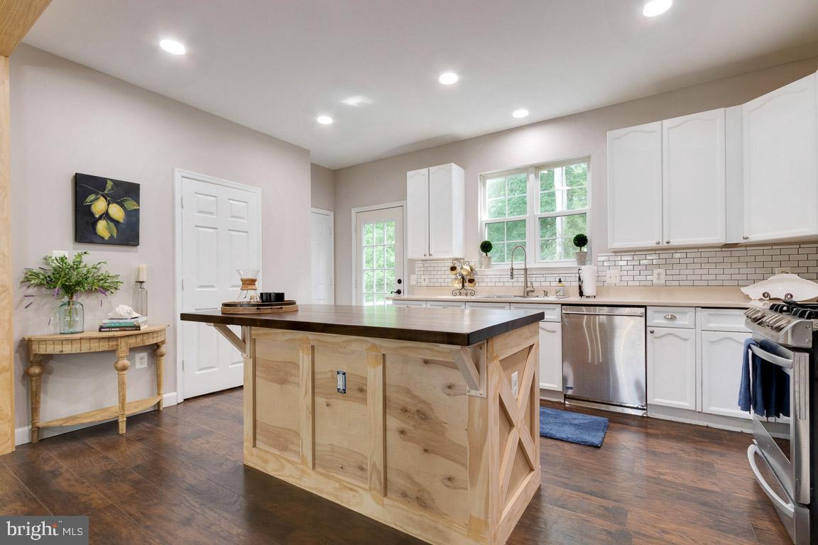 HEATHER HILLS/BRIGHTFLD - Residential Lease