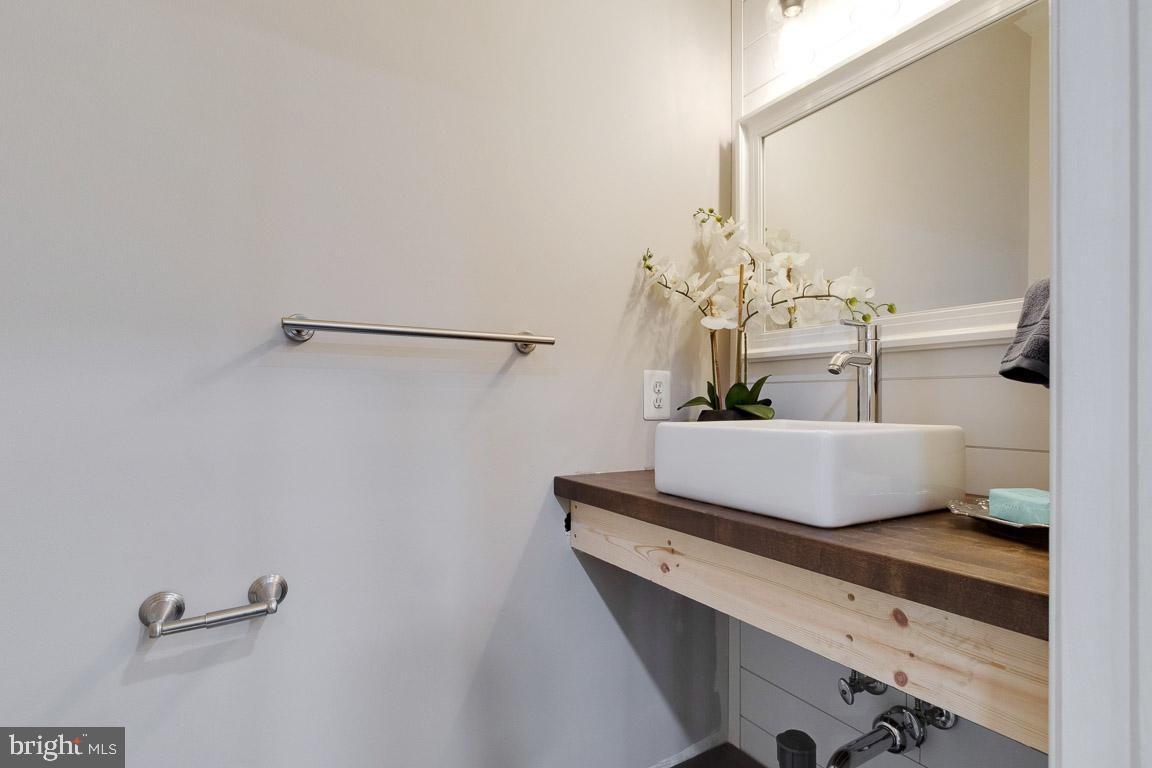 HEATHER HILLS/BRIGHTFLD - Residential Lease