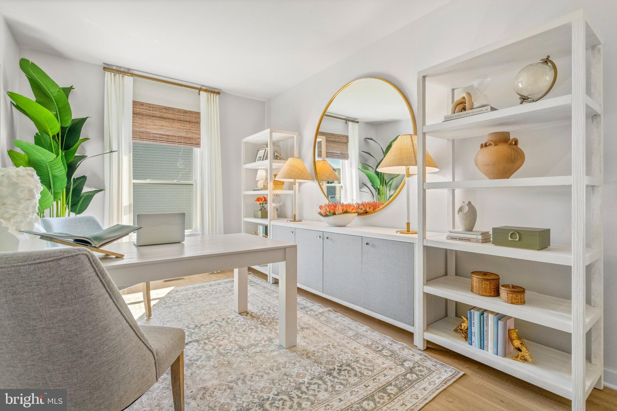 ABRAMS POINTE - Residential