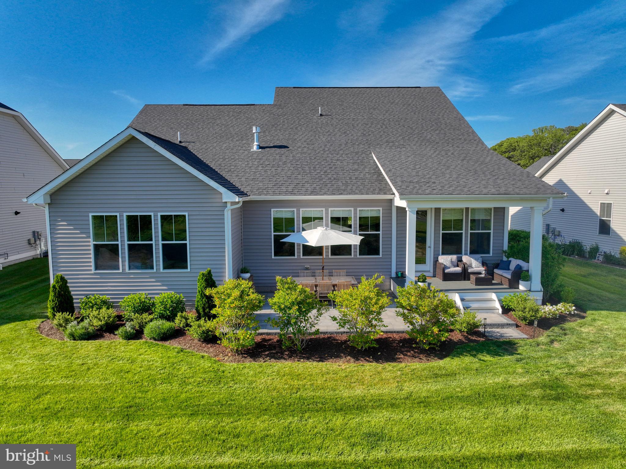 19424 LOVETT LANE