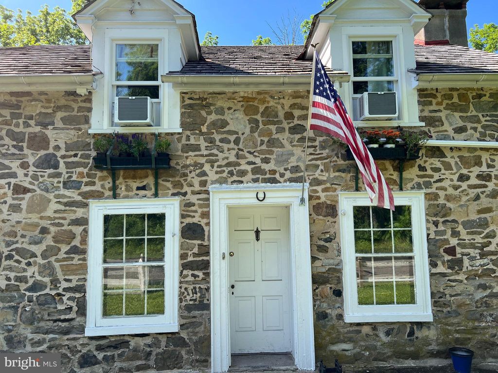 Photo of 6230 Lower York Road, NEW HOPE, PA 18938 (MLS # PABU2097852)