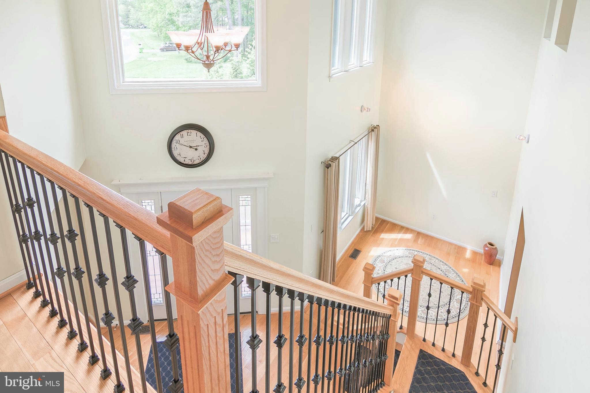 QUEEN ANNE COLONY - Residential