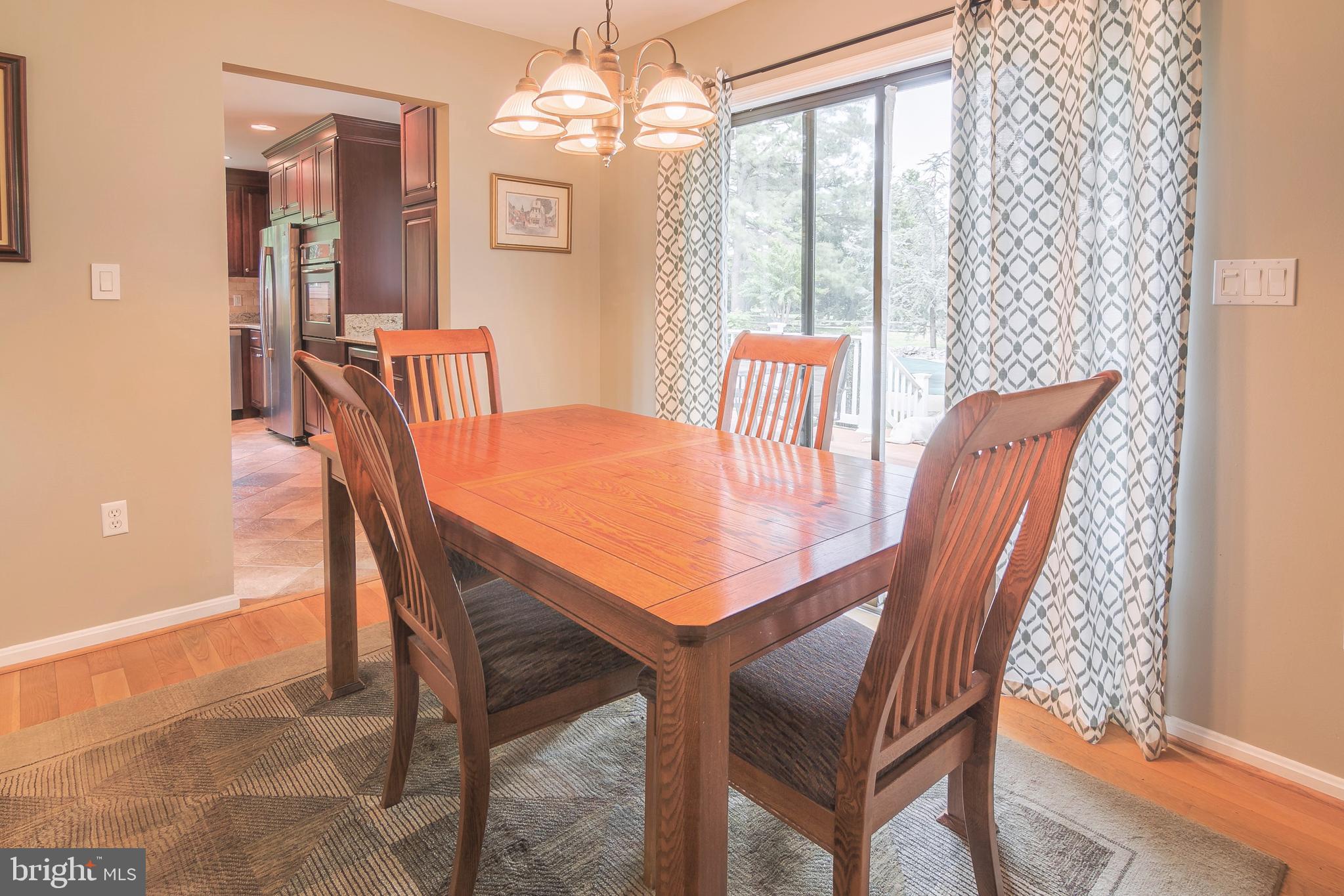 QUEEN ANNE COLONY - Residential