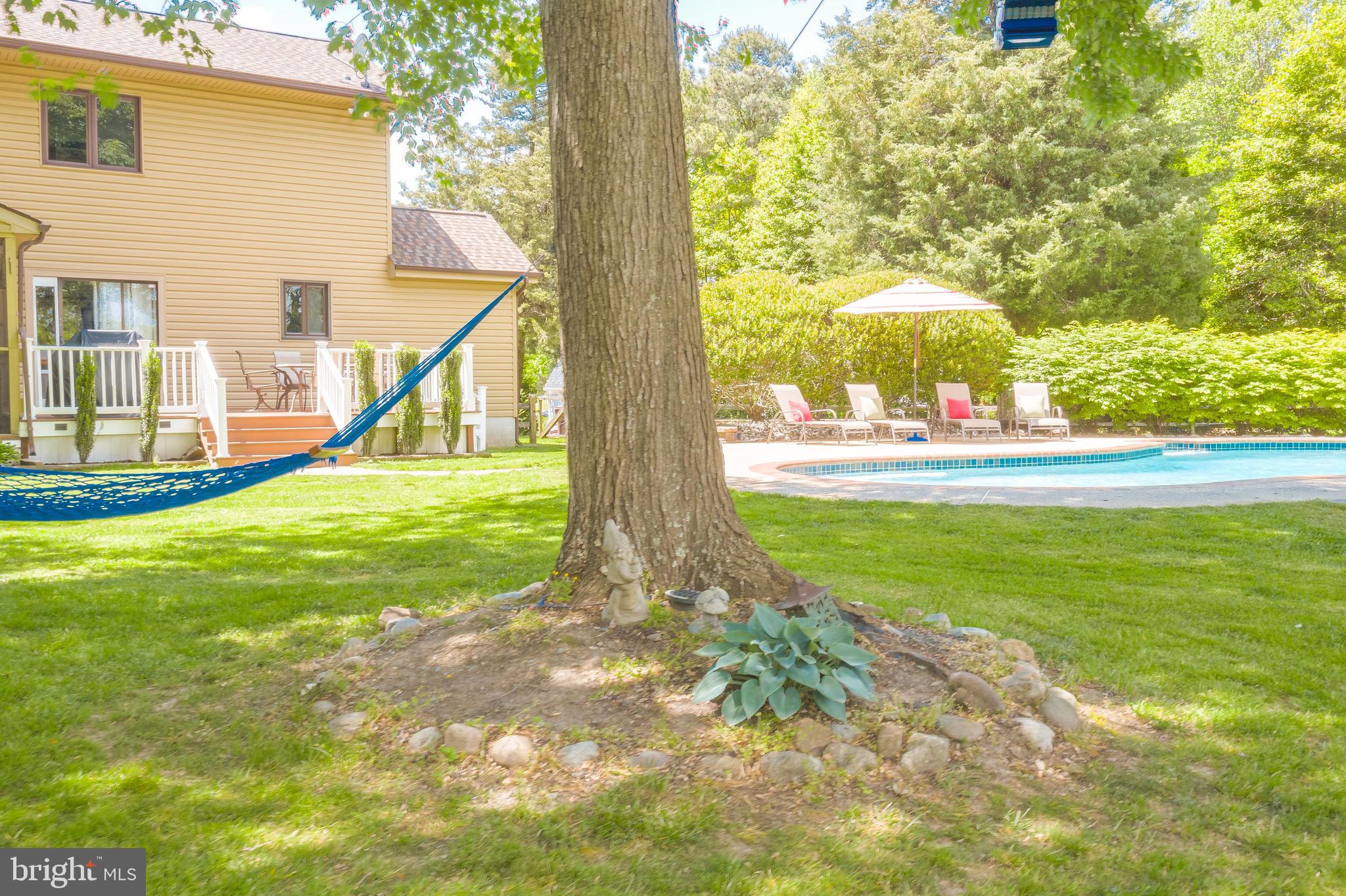 QUEEN ANNE COLONY - Residential