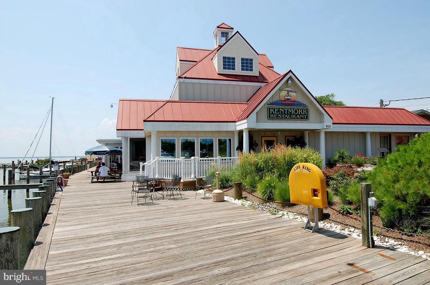 QUEEN ANNE COLONY - Residential