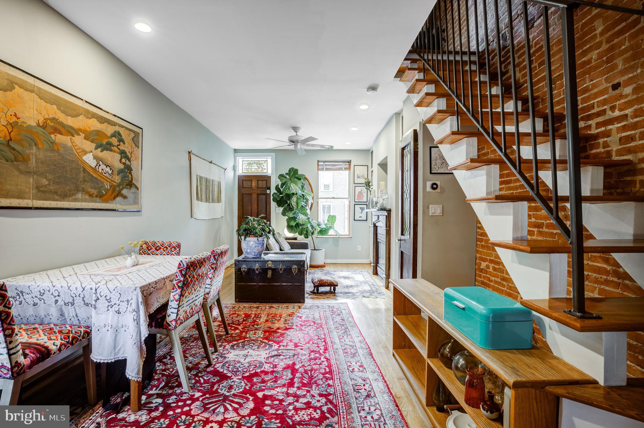 RIVERSIDE - Residential Lease