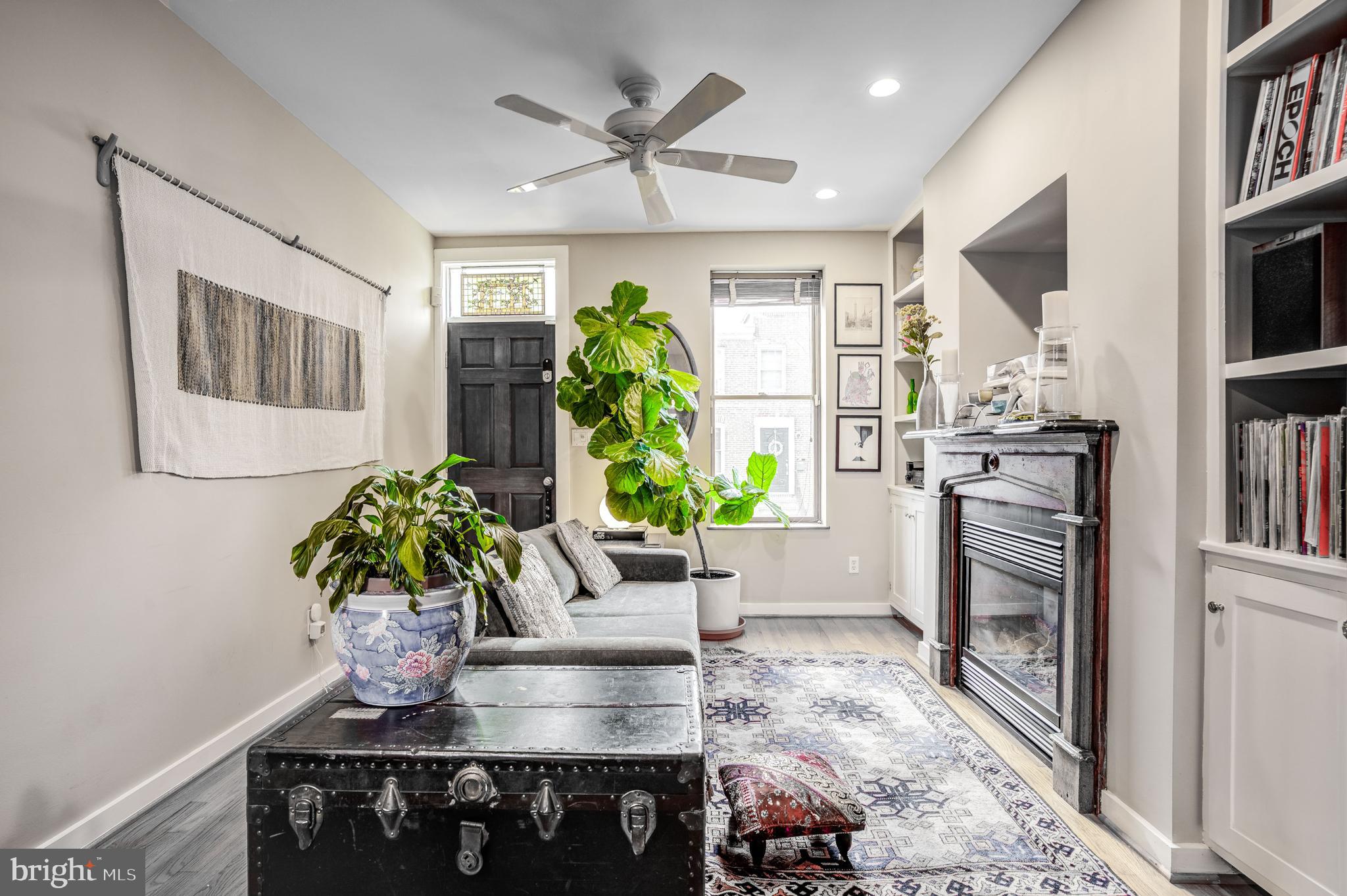 RIVERSIDE - Residential Lease