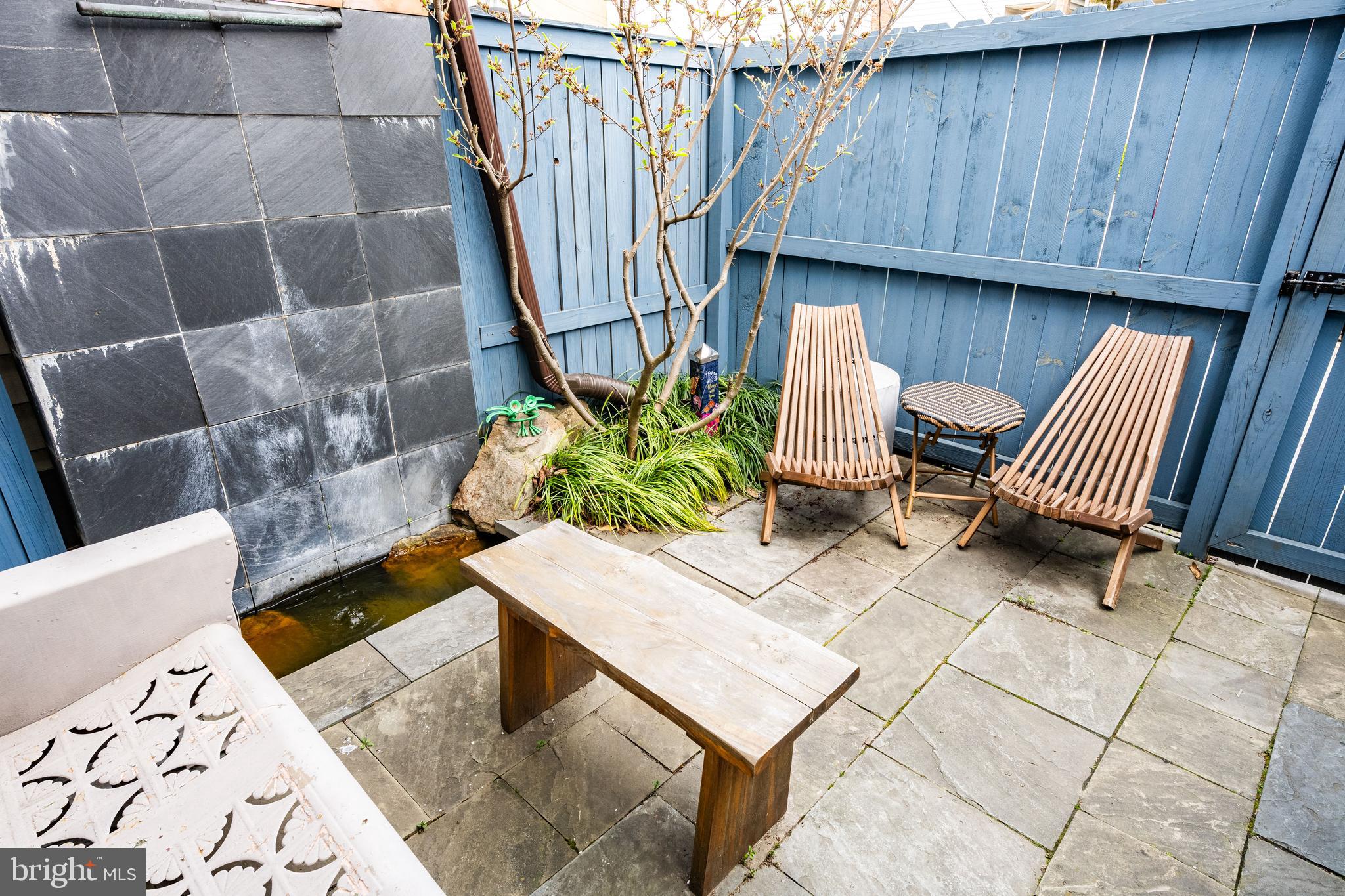 RIVERSIDE - Residential Lease