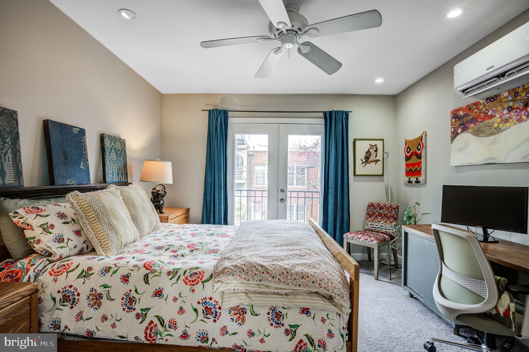 RIVERSIDE - Residential Lease